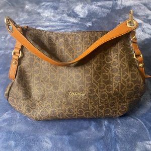 Calvin Klein Shoulder Bag